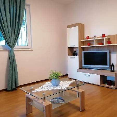 Katarina Apartment *