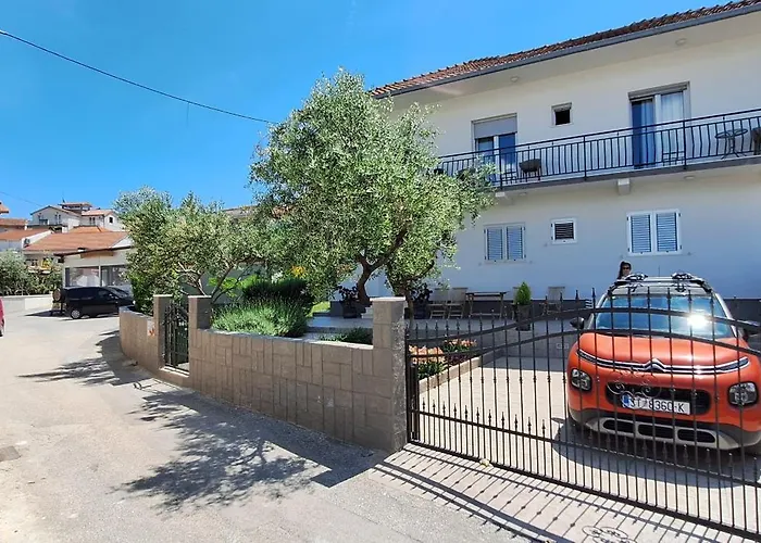 Katarina * 트로기르