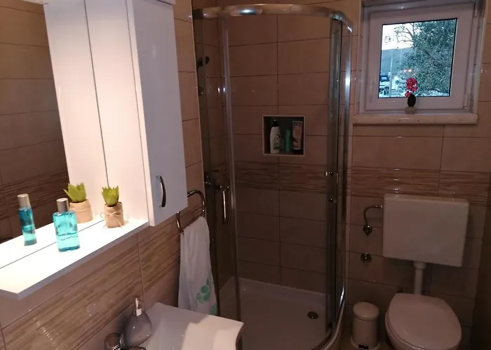 Katarina 아파트 트로기르